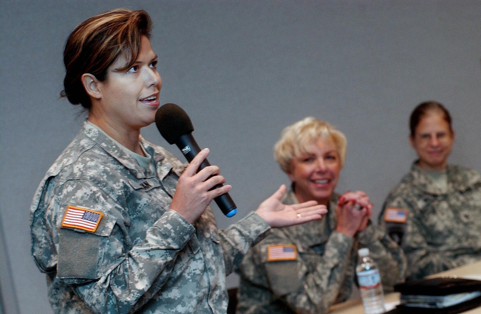 Chief Warrant Officer Lisa Bryan shares her experiences in the military during a Women Warrior Mentorship program at the Army National Guard Readiness Center in Arlington, Va., Monday, Nov. 17, 2008. The event was part of the Army's celebration of women in the Army as well as marking the 30th anniversary of the full integration of women into the Army.