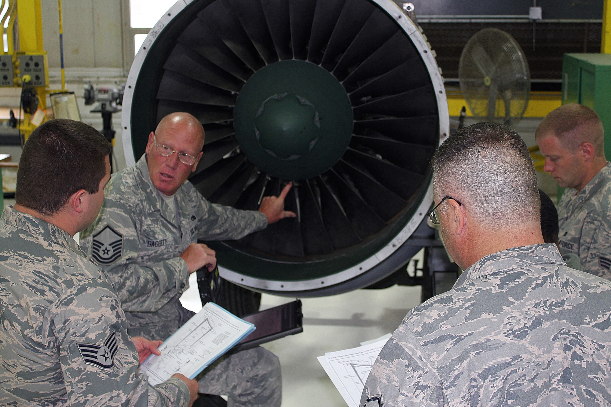 130608-Z-VA676-008 – Master Sgt. Dean Daggett leads a class on engine maintenance procedures for the A-10 Thunderbolt II at Selfridge Air National Guard Base, Mich., June 8, 2013. All of the Airmen participating in the training are members of the 127th Maintenance Squadron. (U.S. Air National Guard photo by TSgt. Dan Heaton/ Released)