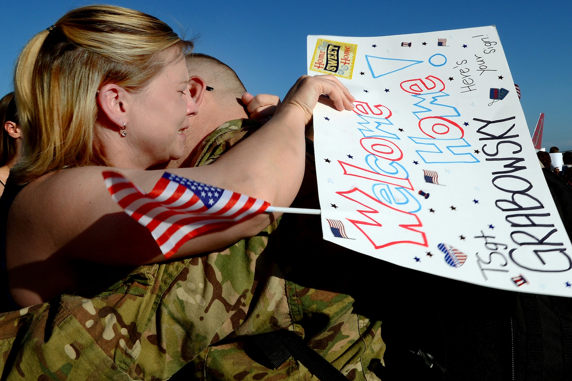 Sergeant returns home to expecting wife