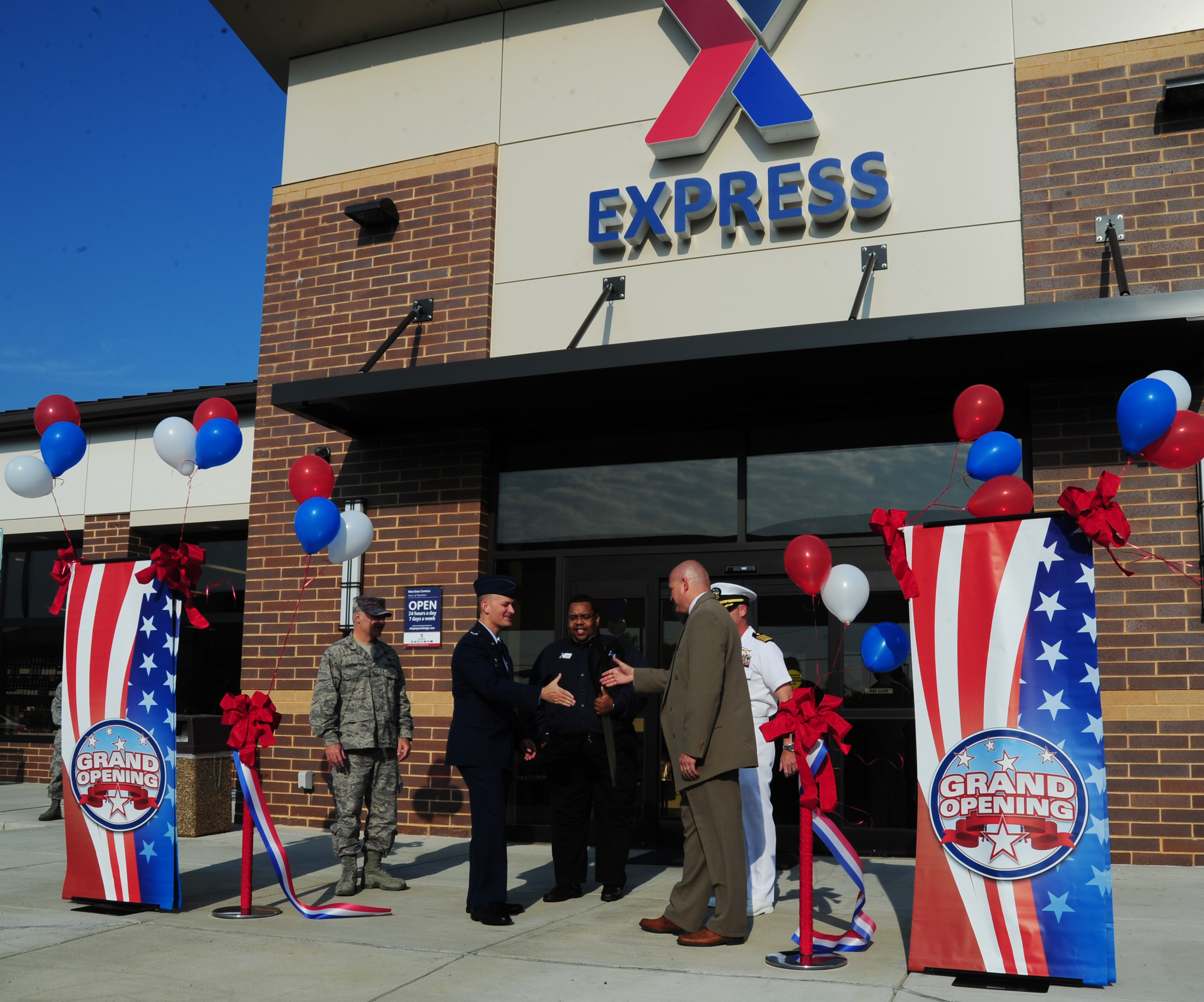 Express Shoppette grand opening > Joint Base Andrews > News