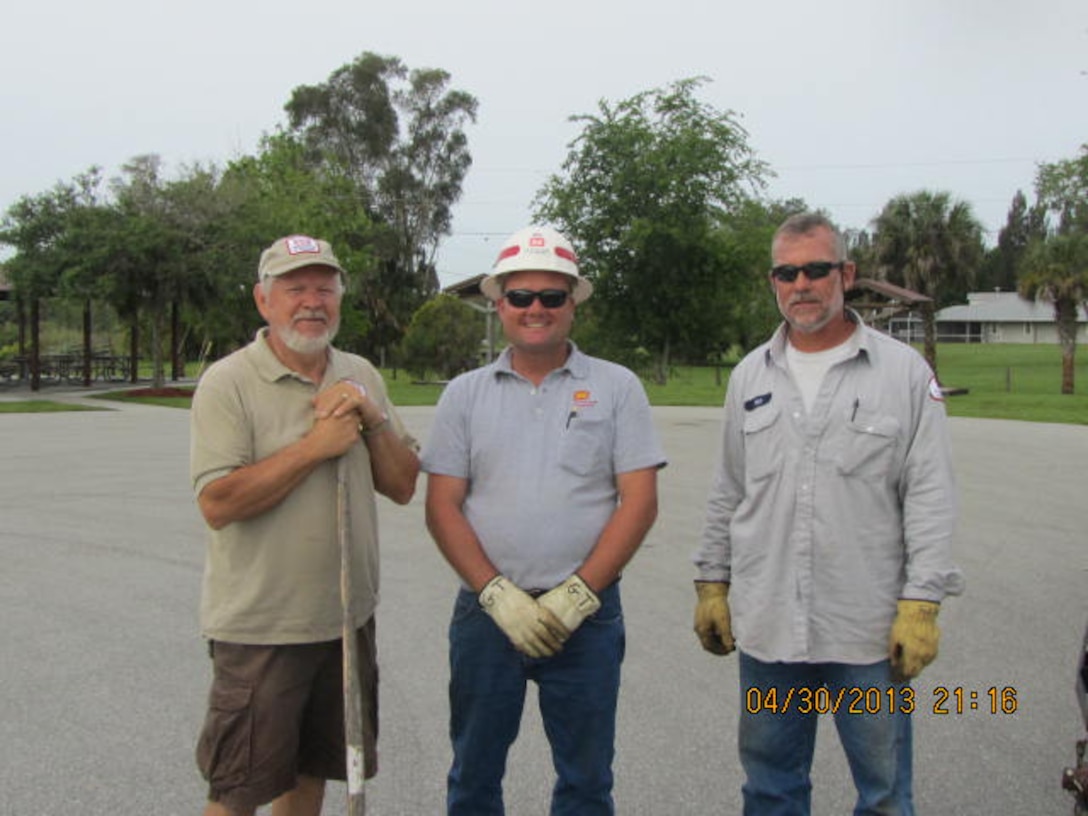 Donald Chapman (left), one of the Corps’ many volunteers, joined Corps employees Thompson Graham (center) and Dan Finke (right) to prepare planting areas for Take Pride in America Day. 