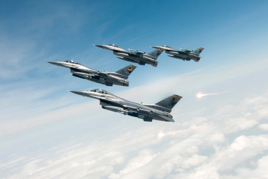 On Thursday, June 20, 2013 F-16 Fighting Falcon aircraft from the 132nd Fighter Wing (132FW), Des Moines, Iowa are seen flying in the skies over Iowa.  The 132FW is currently taking on a new mission to operate MQ-9 Reaper aircraft.  (U.S. Air National Guard photo by Staff Sgt. Linda K. Burger/Released)