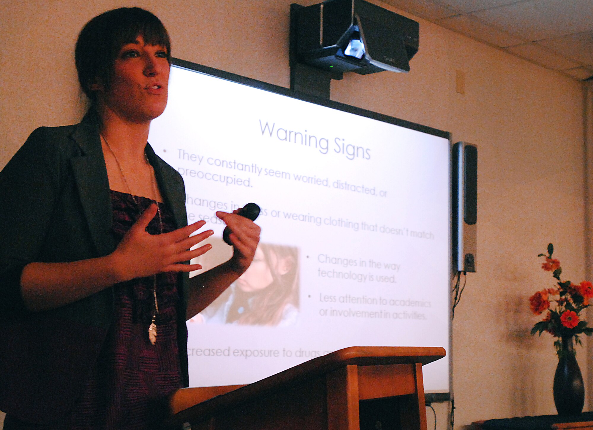 Jessica Rudnick, from the Community Violence Intervention Center in Grand Forks, N.D., presents a Teen Dating Violence Awareness Month briefing Feb. 26, 2013, at the Airman & Family Readiness Center on Grand Forks Air Force Base, N.D. The A&FRC hosted a forum for parents that covered a range of topics including teen dating violence statistics, warning signs, prevention and resources. (U.S. Air Force photo/Senior Airman Susan L. Davis)