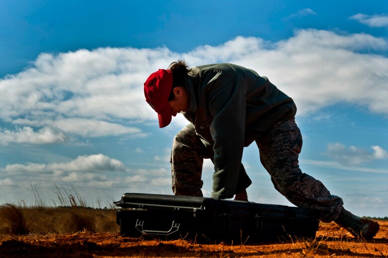 Women conquer heights and fights > U.S. Air Force > Article Display