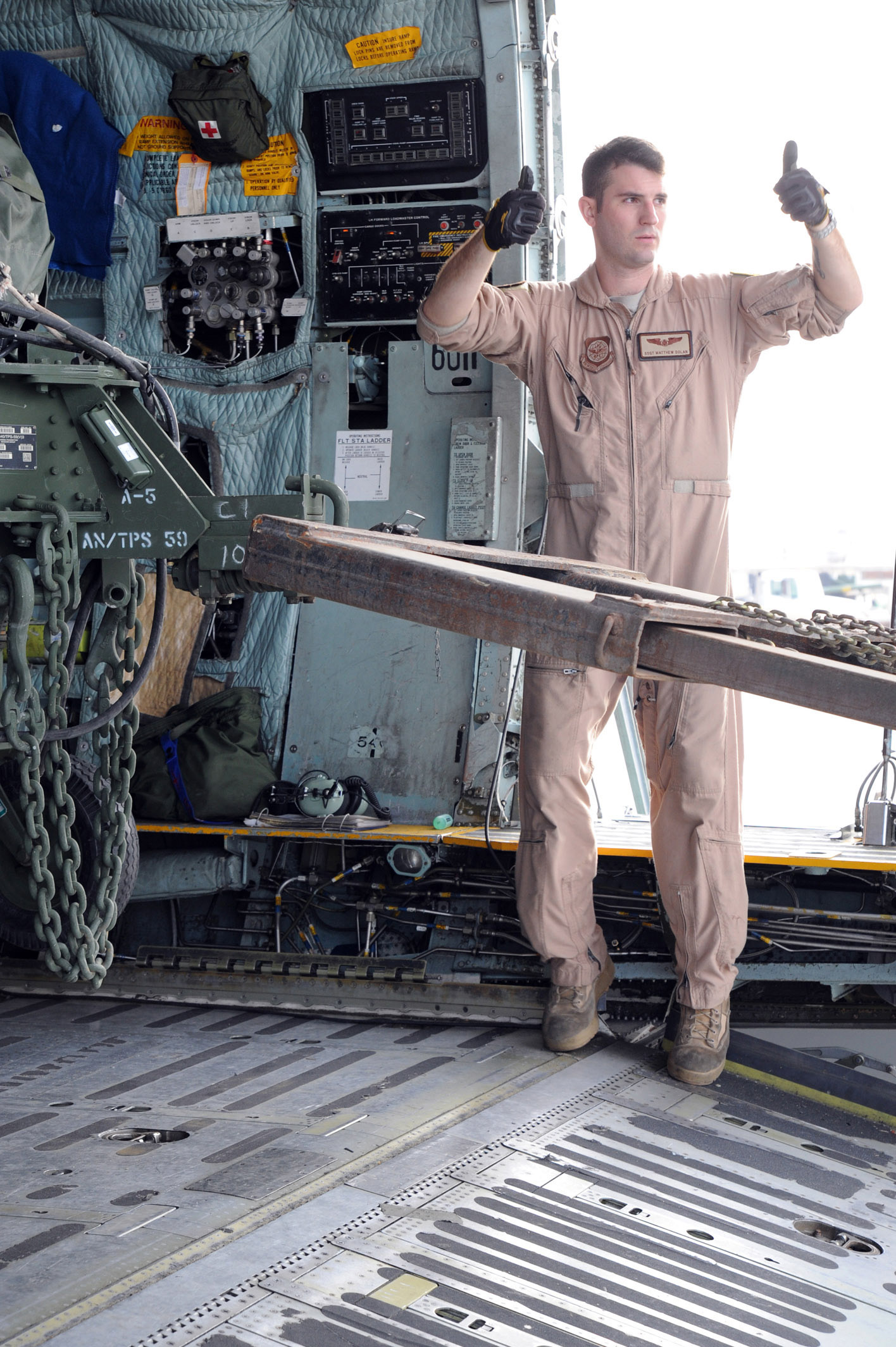 Staff Sgt. Matthew Dolan, a loadmaster assigned to Travis Air Force Base unloads an AN/TPS-59 from a C-5 Galaxy at an undisclosed base in Southwest Asia Feb. 28, 2013. The AN/TPS-59 is dual-purpose long range radar deployed to the region in support of U.S. Air Forces Central Command’s Integrated Air Defense and Missile shield. The AN/TPS-59 is one of the U.S. military’s most powerful radars and the systems inherit mobility allows for rapid worldwide deployment. The radar will be operated by Marines from 3rd Marine Aircraft Wing, Marine Air Control Group 38, Marine Air Control Squadron 1, based in Yuma, Ariz.

