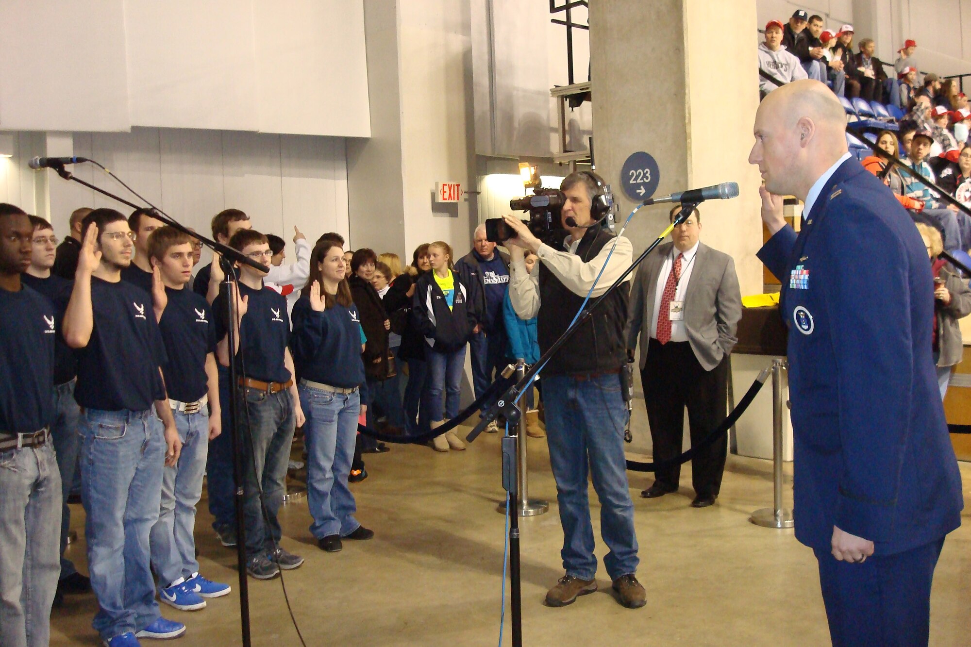 Capt. Nathan Goetsch administers the Oath of Enlistment to DEP members.