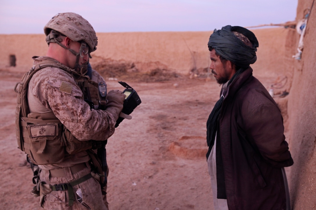 U S Marine Corps Lance Cpl Kevin Romero Left Uses A Secure