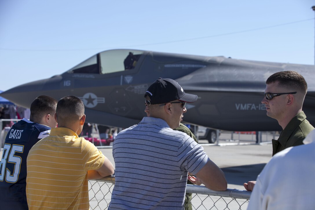 Pilots and aircraft maintainers of Marine Fighter Attack Squadron 121 inform attendees about the F-35B Lightning II during the 51st annual Marine Corps Air Station Yuma’s Air Show, March 9.  The aircraft was put on display for everyone at the show to get a first-hand look at the new aircraft and learn about its unique capabilities.