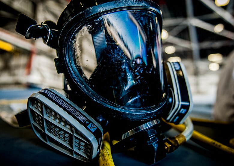 Airmen make dirty job look spotless > Joint Base ...