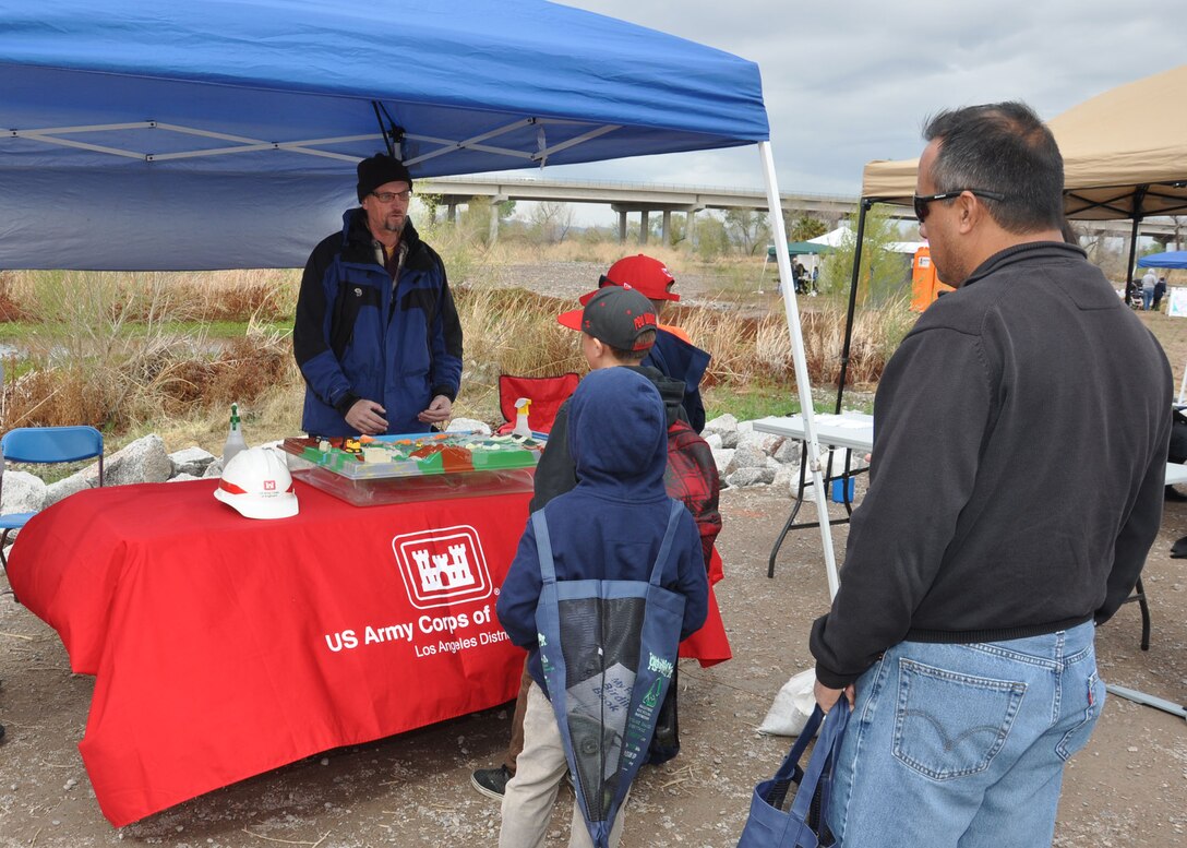 PHOENIX – Kevin Grove, a member of the U.S. Army Corps of Engineers Los Angeles District’s Arizona/Nevada Area Office’s Regulatory division, speaks with members of the public at the annual Tres Rios Nature and Earth Festival Mar. 9. Grove and other members of the LA District spoke with members of the public during the two-day festival about USACE projects across the country, including the Tres Rios Flow Regulating Wetlands project in Phoenix’s West Valley.