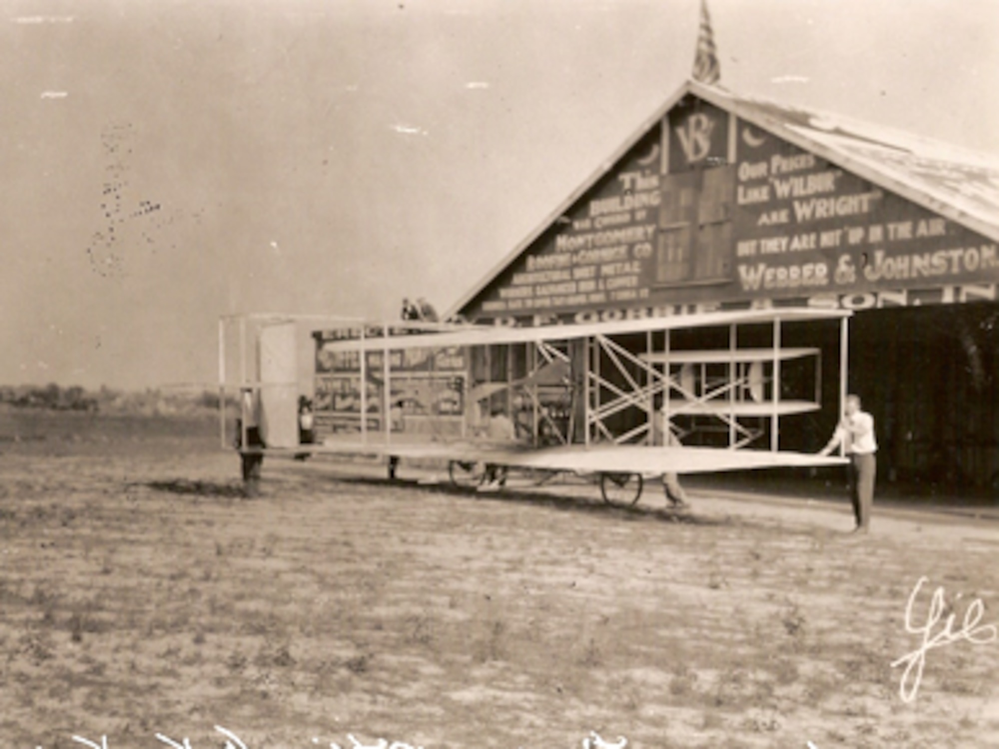 Orville and Wilbur Wright opened their first flying school near Montgomery, Alabama, in 1910. 