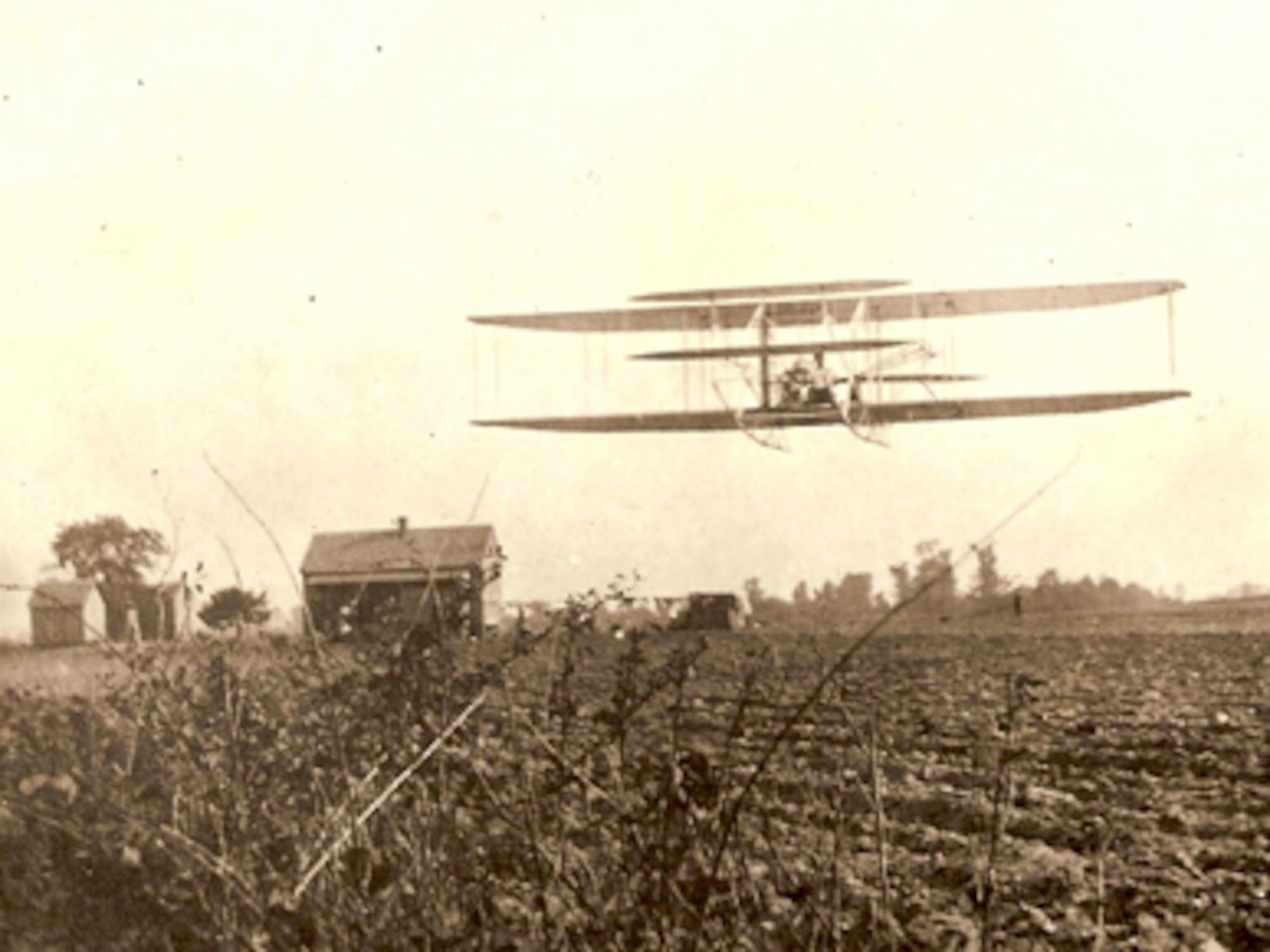 Orville and Wilbur Wright opened their first flying school in Alabama in 1910. 