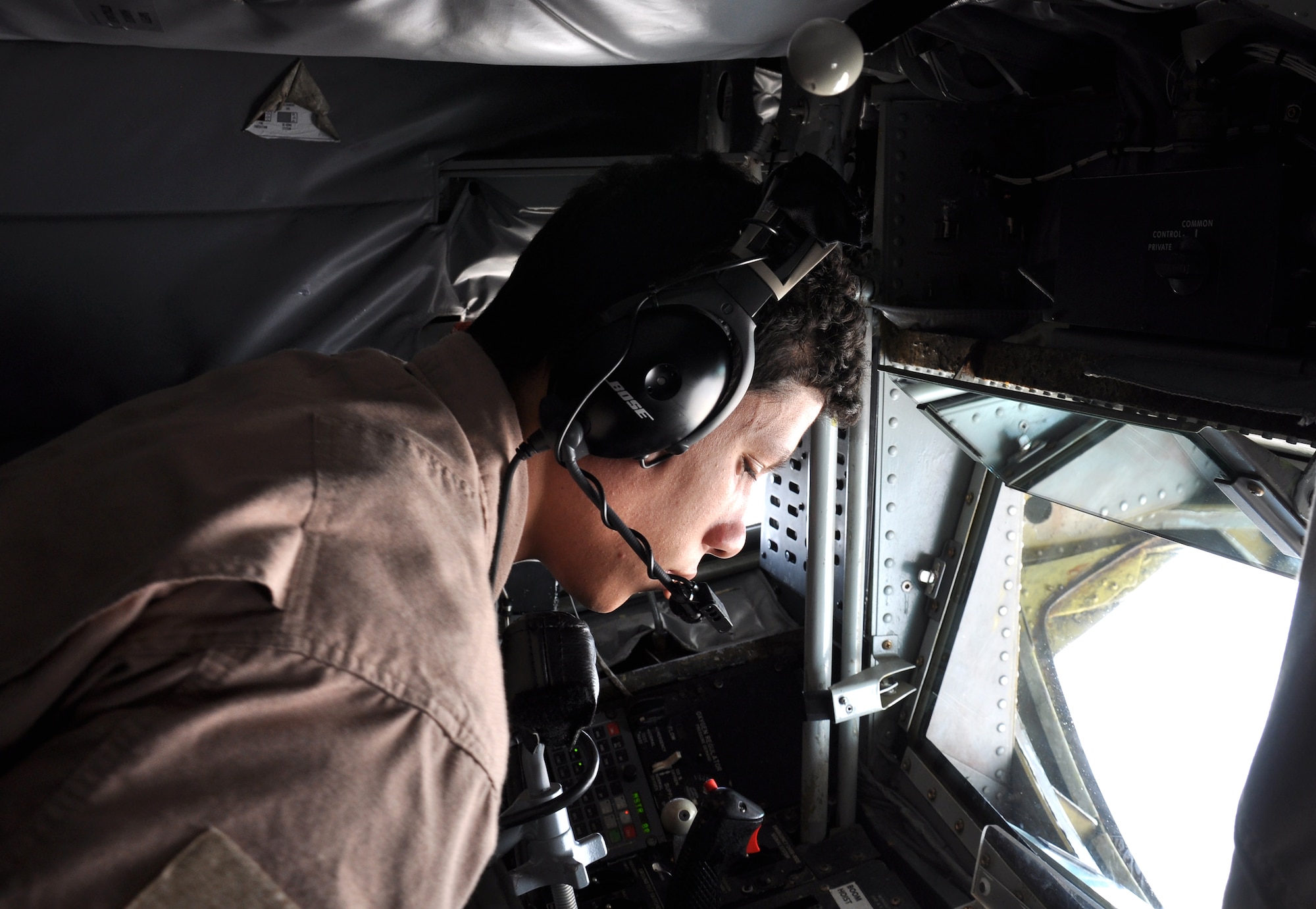 Airman 1st Class Anthony Ellsworth, 351st Expeditionary Air Refueling Squadron, prepares to refuel French fighter aircraft from a KC-135 Stratotanker aircraft during a March 17, 2013, mission. (U.S. Air Force photo by Capt. Jason Smith)