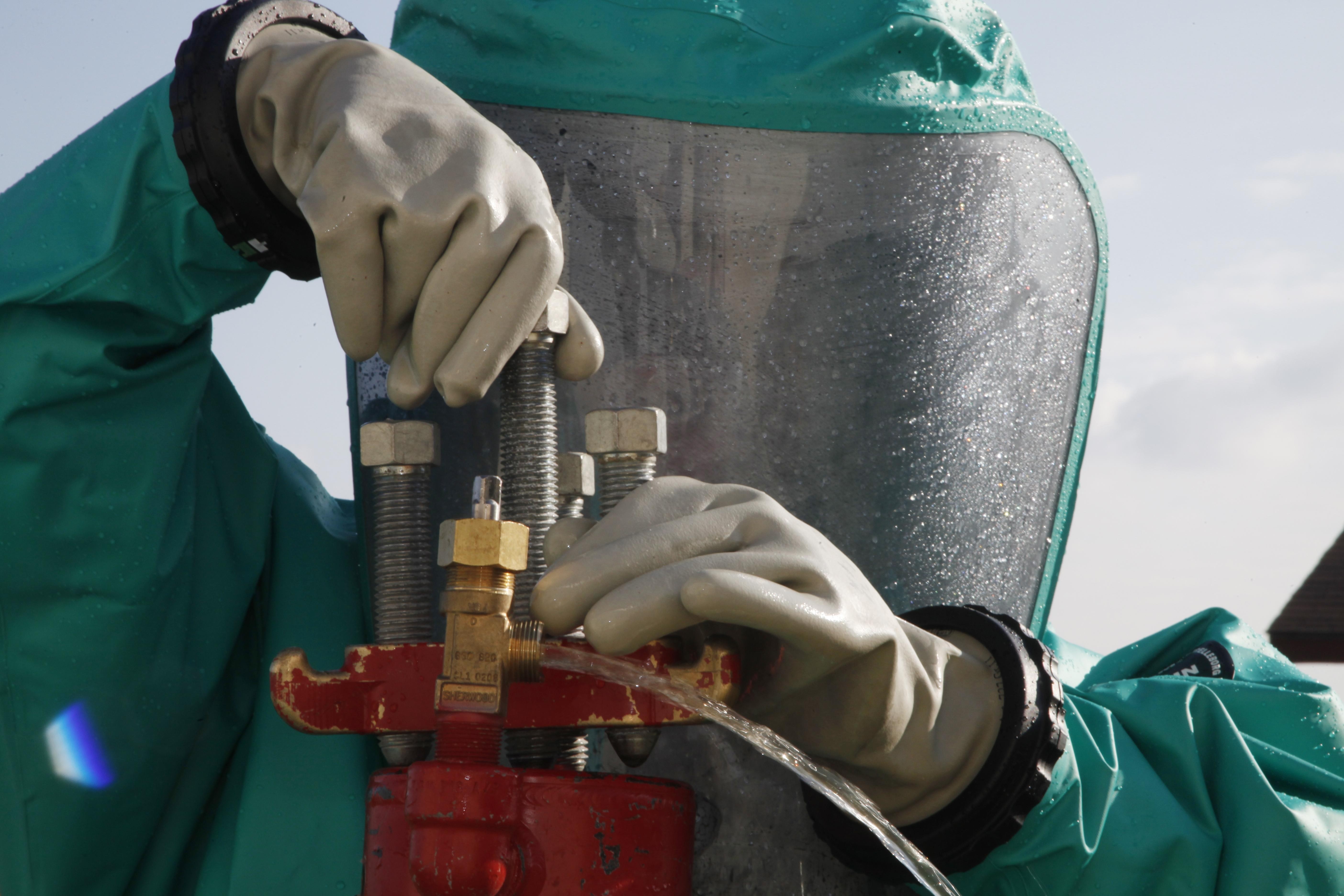 Marines qualify as HAZMAT techs