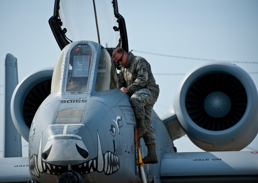 Tech. Sgt. Aaron Mashburn, a crew chief with the 442nd Fighter Wing, performs a preflight inspection of an A-10 Thunderbolt II at Eglin Air Force Base, Fla., March 20.  The 442nd A-10s traveled from Whiteman AFB for the week-long, air-to-ground weapons system evaluation program called Combat Hammer.  Combat Hammer, run by the 86th Fighter Weapons Squadron, is used to evaluate the effectiveness and suitability of combat air force weapon systems. The air-to-air and air-to-ground WSEP evaluations are accomplished during tactical deliveries of fighter, bomber and unmanned aircraft system precision guided munitions, on realistic targets with air-to-air and surface-to-air defenses. (U.S. Air Force photo/Samuel King Jr.)