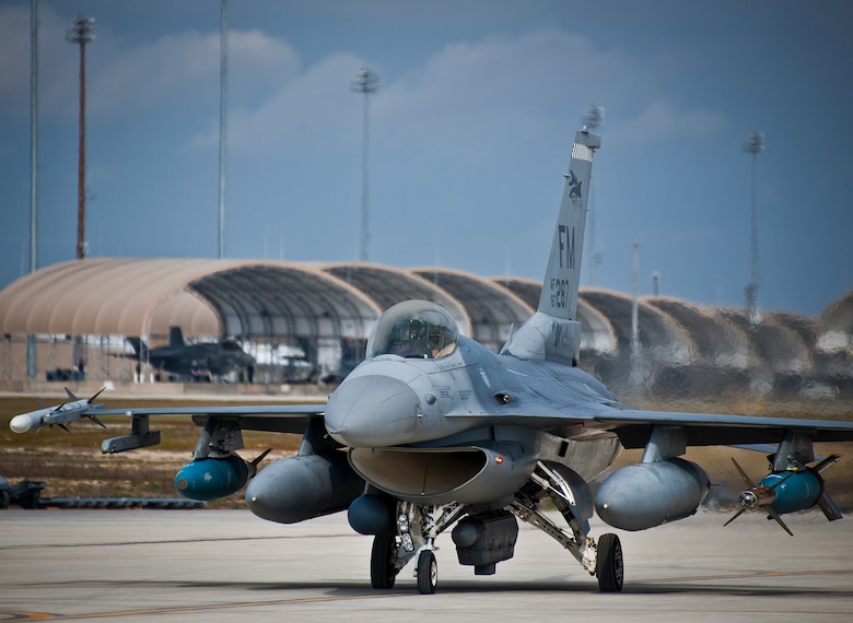 Homestead F16s drop bombs at Eglin range > Air Force Reserve Command > News Article