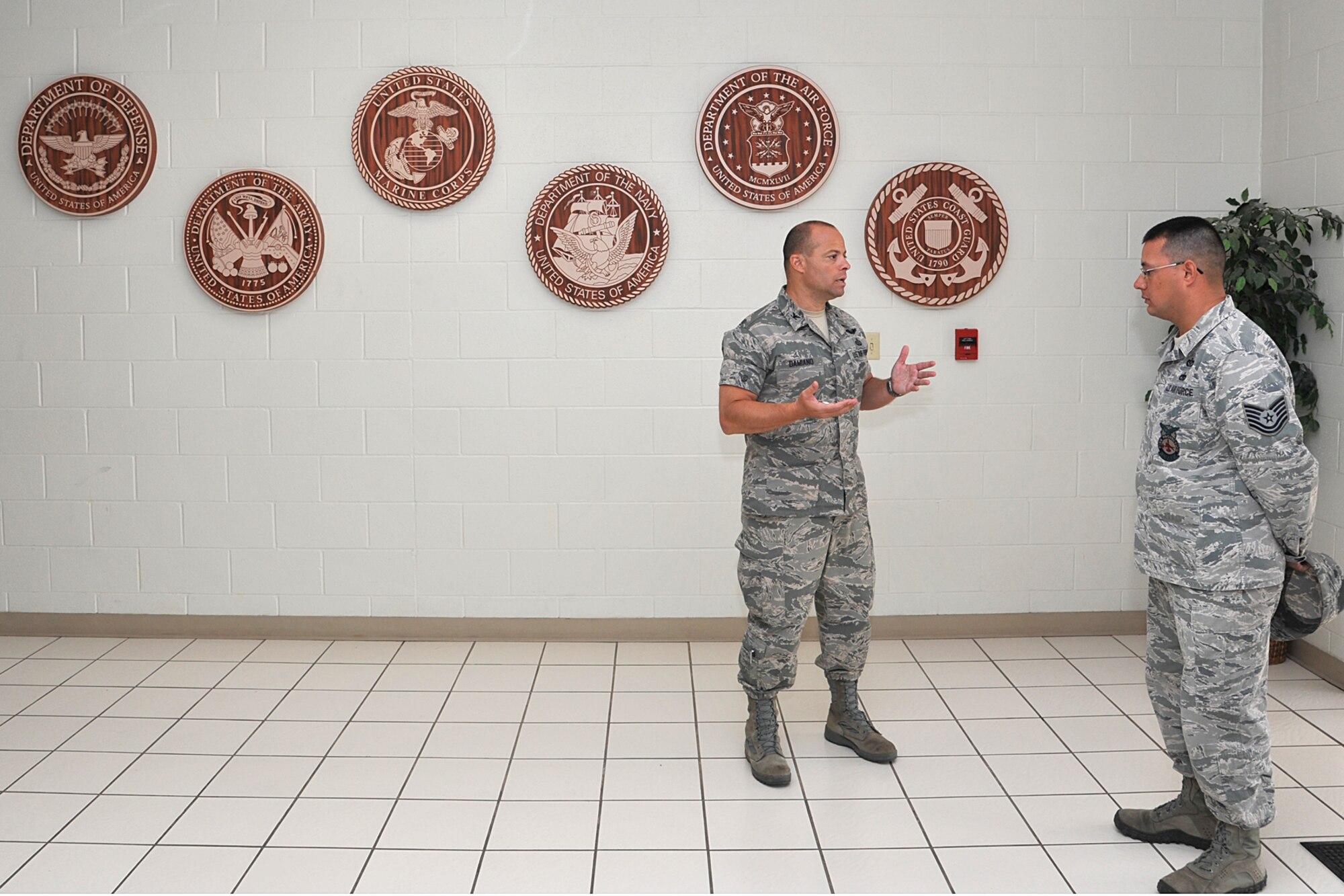 GOODFELLOW AIR FORCE BASE, Texas -- Col. Mark Damiano, 17th Training Wing Commander, thanks Tech. Sgt. Eriberto Ortega, 312th Training Squadron instructor, for his recent hard work and accomplishments March 22. Damiano did a walk though of several squadrons on Goodfellow to show appreciation to individuals and their coworkers. (U.S. Air Force photo/ Airman 1st Class Michael Smith)