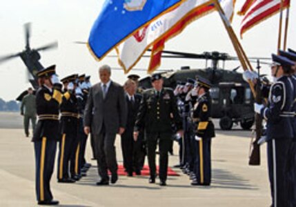 Maj. Gen. Gregory L. Wayt, Ohio Adjutant General, escorts Serbian President Boris Tadic past a joint Honor Guard and Color Guard during a Sept. 8 visit. Tadic and his Serbian delegation met with Wayt, Ohio Governor Bob Taft and other Ohio leadership to discuss the planned partnership between Serbia and the Ohio National Guard through the National Guard State Partnership Program.