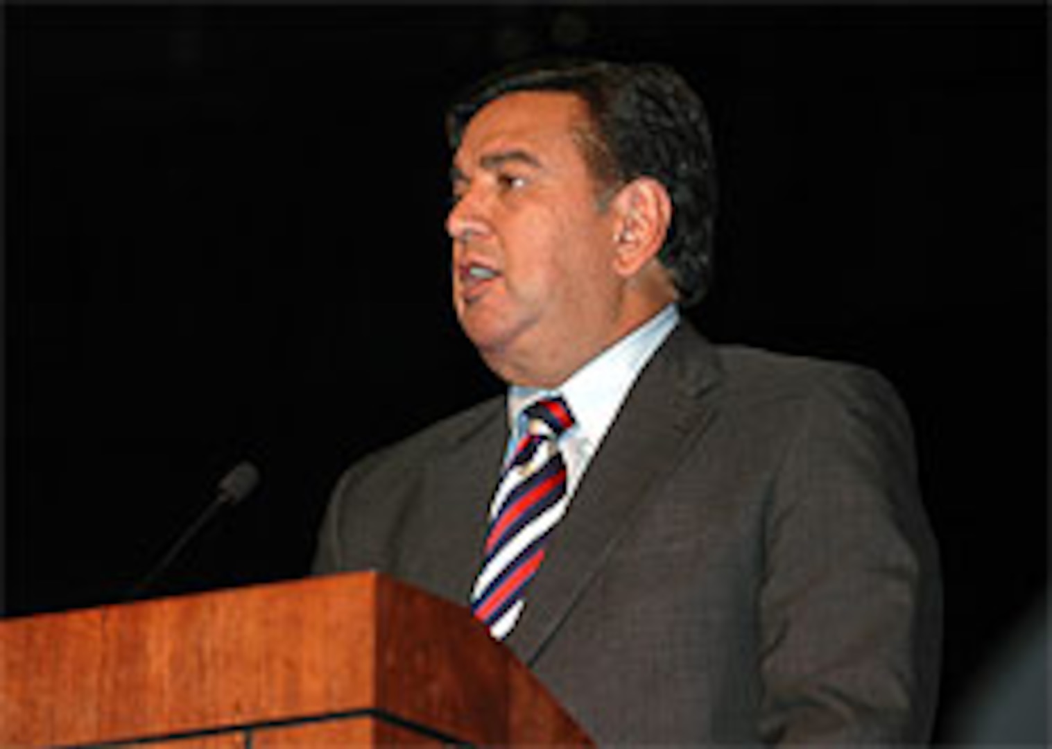 Gov. Bill Richardson of New Mexico addresses the 128th General Conference of the National Guard Association of the United States in Albuquerque, N.M., on Sept. 18, 2006.