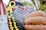 One local man is trying to help civilians show their silent appreciation for soldiers.