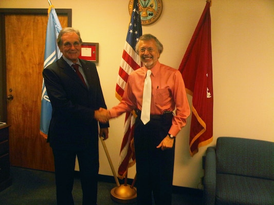 Professor Zalewski (left) and IWR Director Bob Pietrowsky (right) at the Ecohydrology Symposium