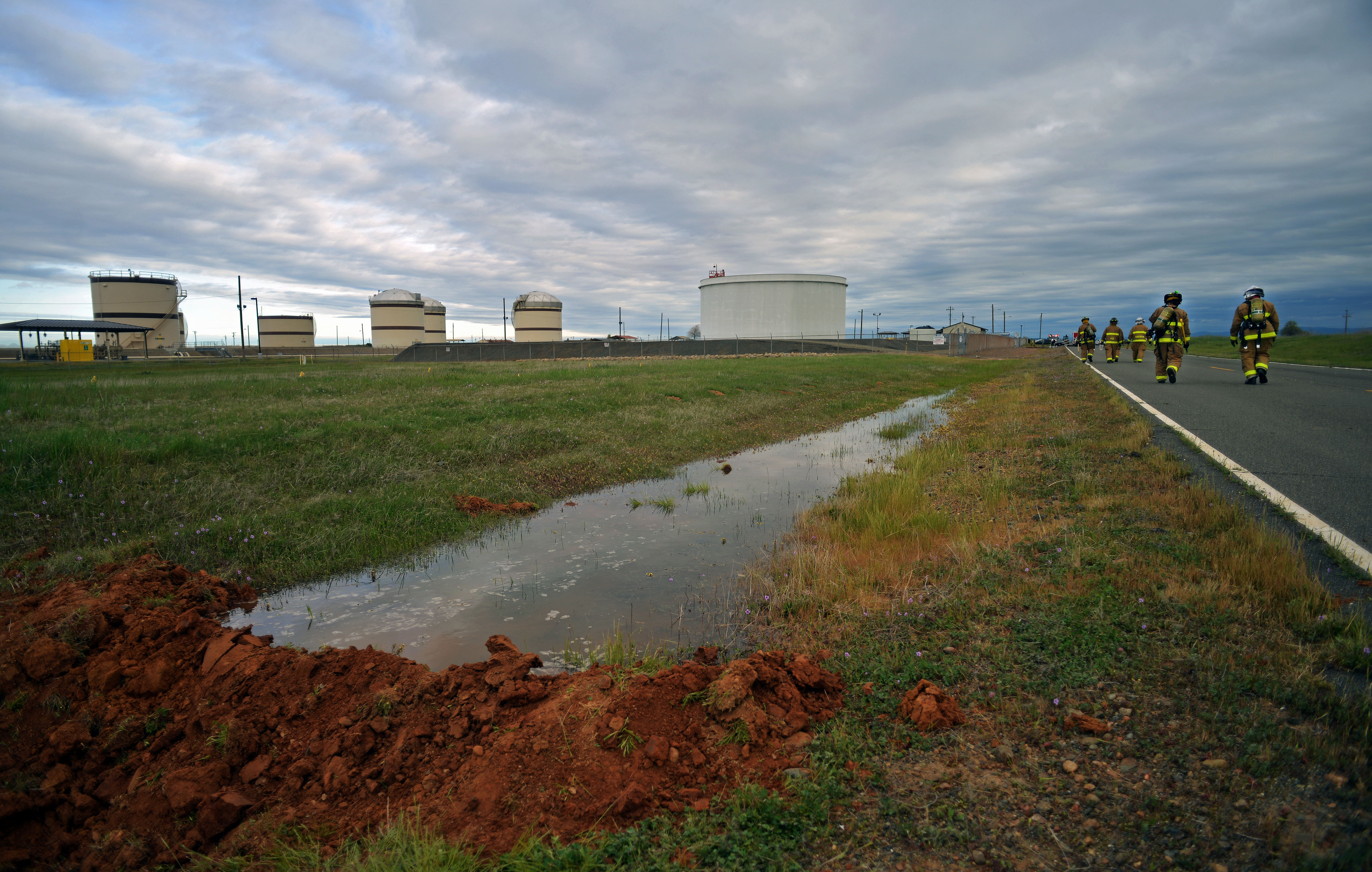 Photos Exercise prepares Team Beale for fuel spills > 12th Air Force