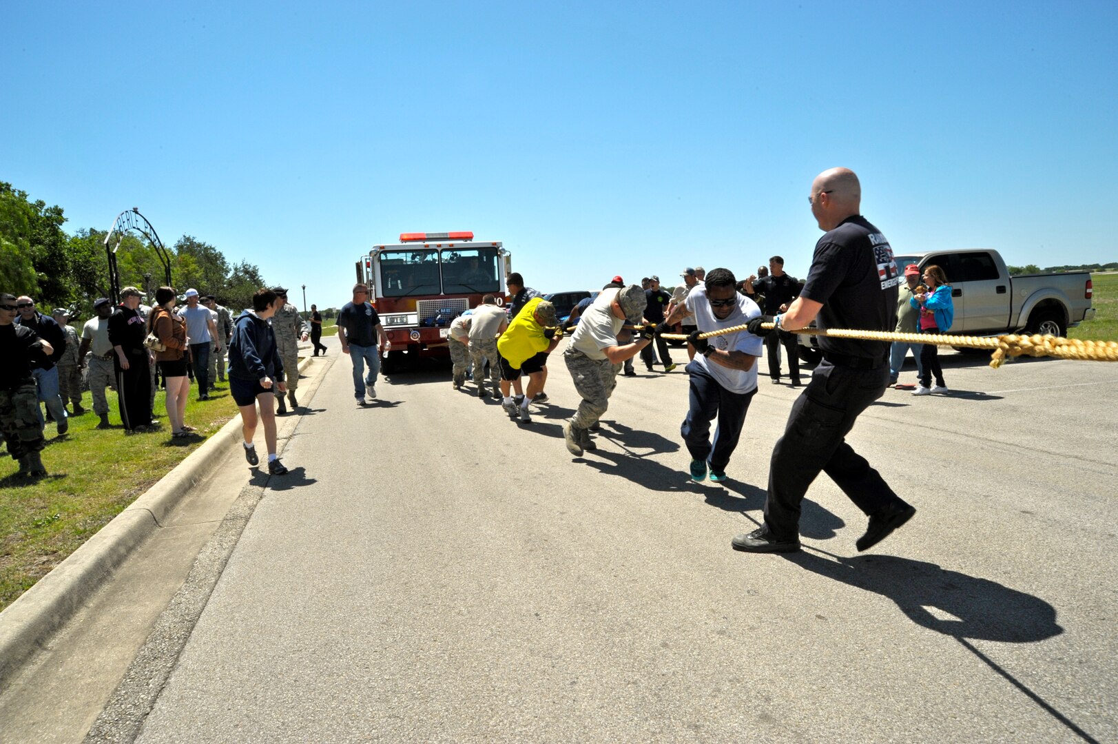 Security Forces Firefighters Duke Out Battle Of The Badges Joint