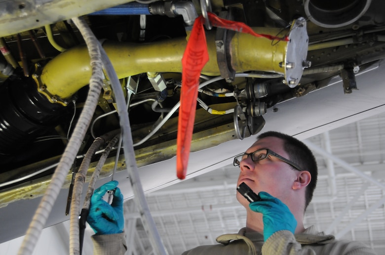 185th Career Spotlight Aircraft Hydraulics > 185th Air Refueling Wing > Article Display