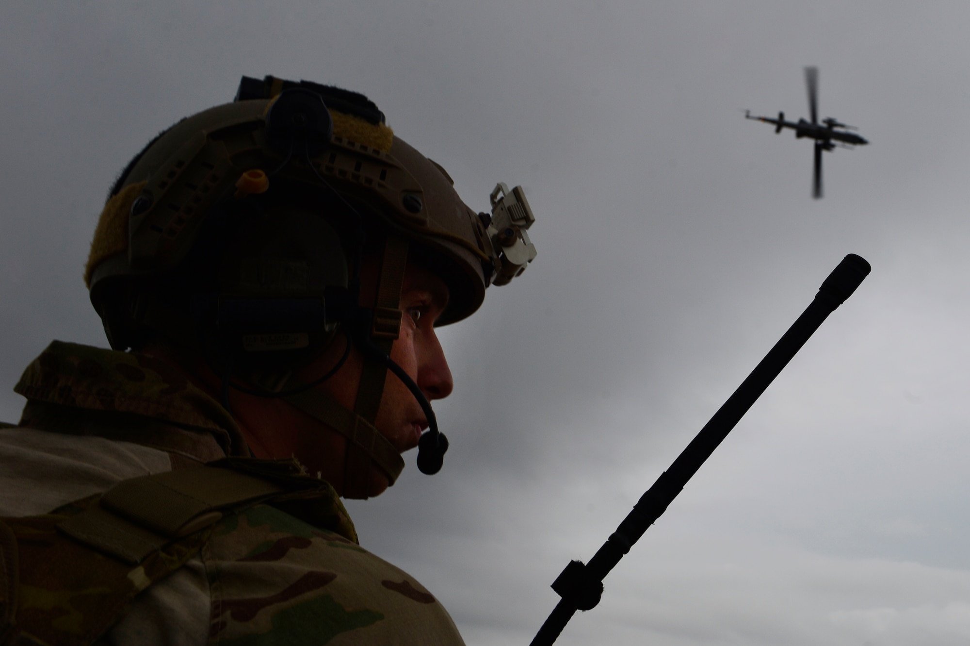 U.S. Air Force Joint Terminal Attack Controllers (JTAC) call in U.S. Marine Corps AH-1 Cobra for close air support during Emerald Warrior 2013 at Hurlburt Field, Fla., April 24. The primary purpose of Emerald Warrior is to exercise special operations components in urban and irregular warfare settings to support combatant commanders. Emerald Warrior leverages lessons from Operation Iraqi Freedom,Operation Enduring Freedom and other historical lessons to provide better trained and ready forces to combatant commanders.(U.S. Air Force photo by Staff Sgt. Vernon Young Jr.)(Released)