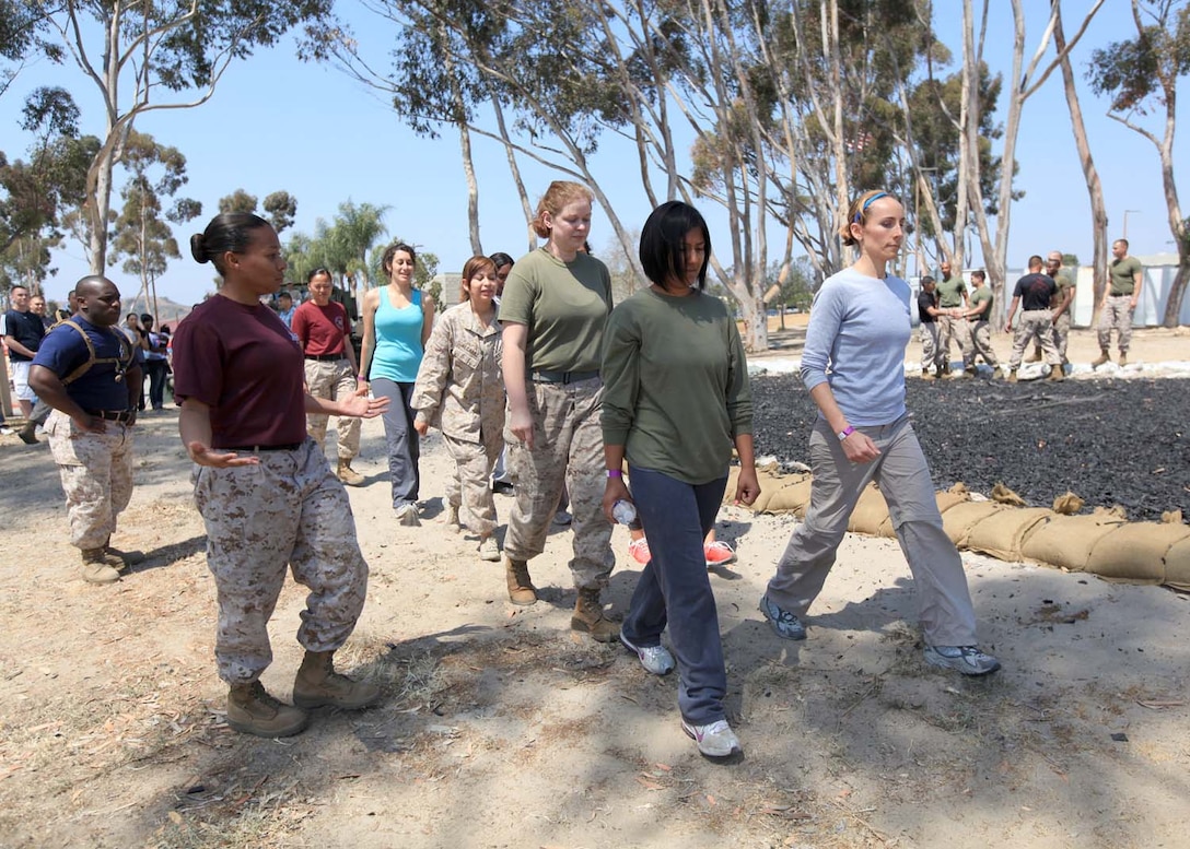 9th Communication Battalion trains spouses on Jane Wayne Day