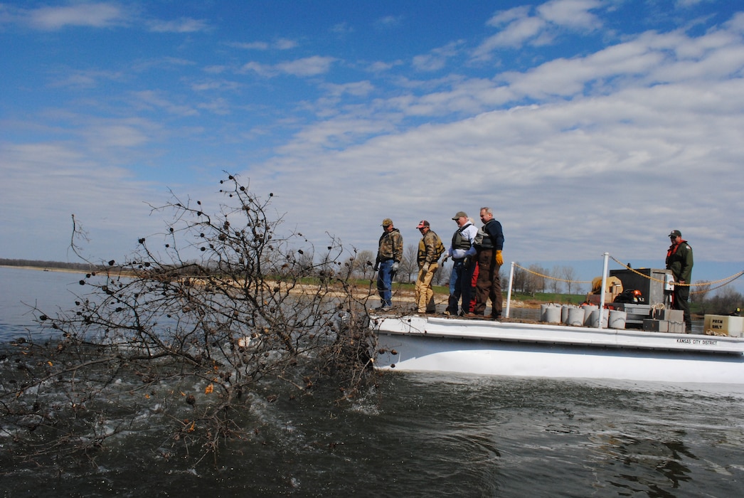 Smithville Lake Brush Pile Map Kansas City District > Locations > District Lakes > Smithville Lake > Fish  Day