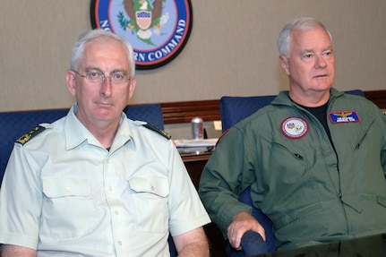 Lt. Gen. Hans Sonneveld (left), Vice Chief of Defense of the Netherlands Armed Forces, meets with Adm. Timothy J. Keating, commander of the North American Aerospace Defense Command and U.S. Northern Command, during a visit to NORAD and USNORTHCOM headquarters at Peterson Air Force Base, Colo., Sept. 4-5, 2006
