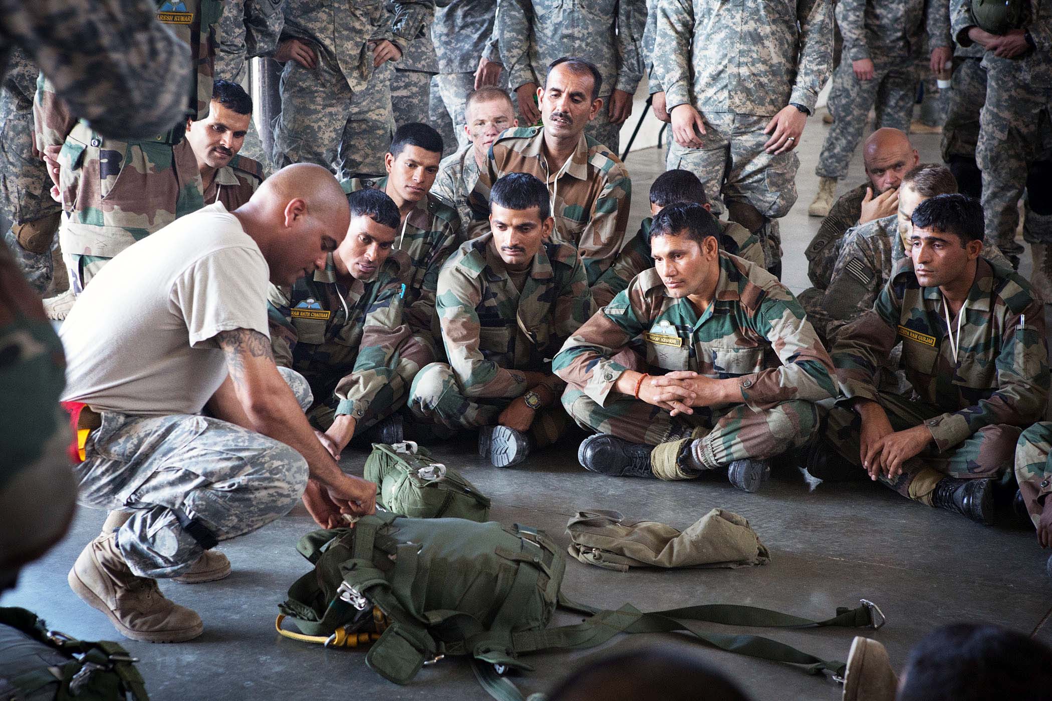 U S Army Sgt 1st Class Garrett Williams Explains How To Adjust A T10d Parachute Before A Indian paratroopers are amongst the best elite forces in the world. https www defense gov observe photo gallery igphoto 2001116738