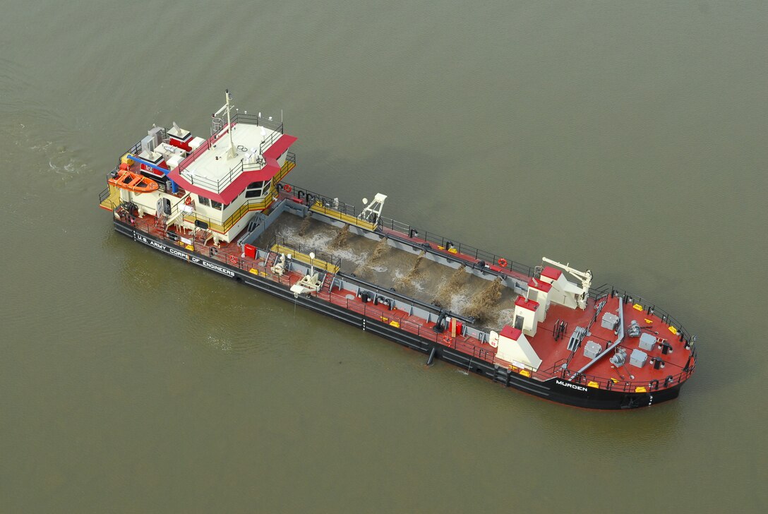 The Shallow Draft Dredge Murden was named one of the ten most significant boats of 2012 by Workboat International magazine. The split-hull vessel was designed for the U.S. Army Corps of Engineers Wilmington District by the Marine Design Center.  