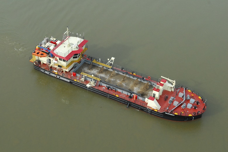 The Shallow Draft Dredge Murden was named one of the ten most significant boats of 2012 by Workboat International magazine. The split-hull vessel was designed for the U.S. Army Corps of Engineers Wilmington District by the Marine Design Center.  