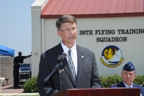 Retired Lt. Col. J.K. Switzer delivers the Keynotespeach at the dedication of  Jahns Hall, building 39 at Joint Base San Antonio-Randolph, May 17, 2013. Maj. Peter "Oly" Jahns, a former T-38 instructor pilot, died in a crash March 19, 2003, during a routine training flight at Randolph. (Air Force photo by Richard McFadden)