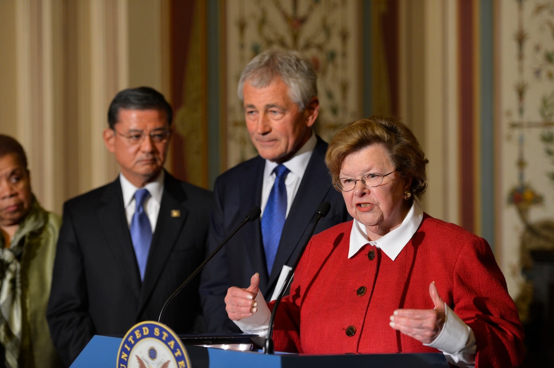 Defense Secretary Chuck Hagel and Veterans Affairs Secretary Eric