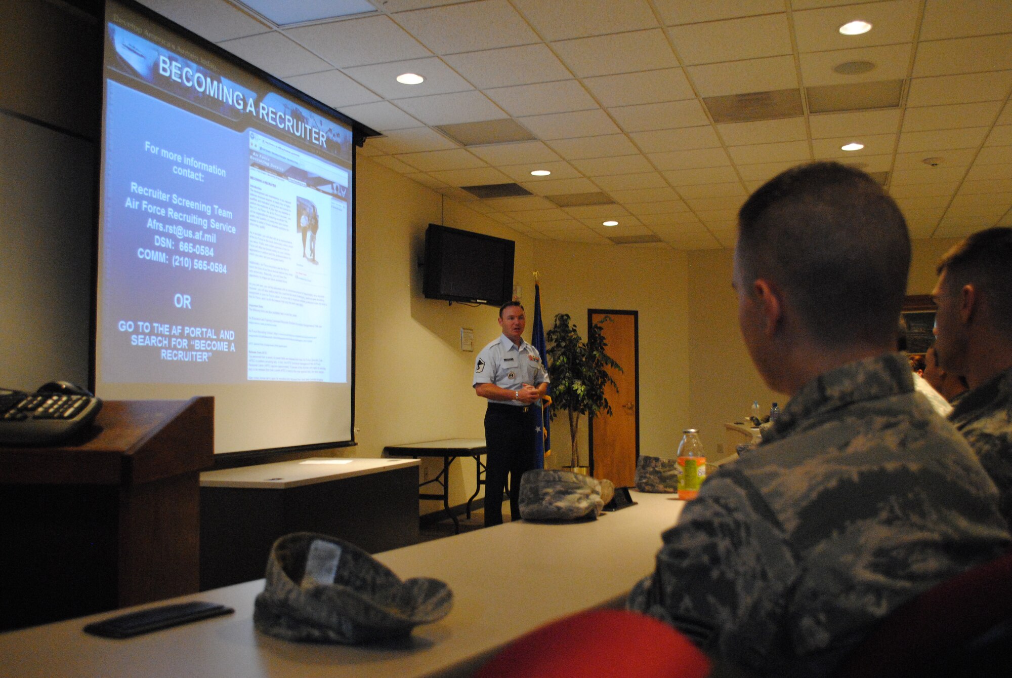 Master Sgt. Dan Annes, Air Force Recruiter Screening Team member, spoke to 30 Airmen attending a briefing about Air Force special duties, which took place May 17, 2013, at the base education center on Grand Forks Air Force Base, N.D. Annese addressed questions and concerns about becoming an Air Force recruiter. (U.S. Air Force photo/Staff Sgt. Luis Loza Gutierrez)
