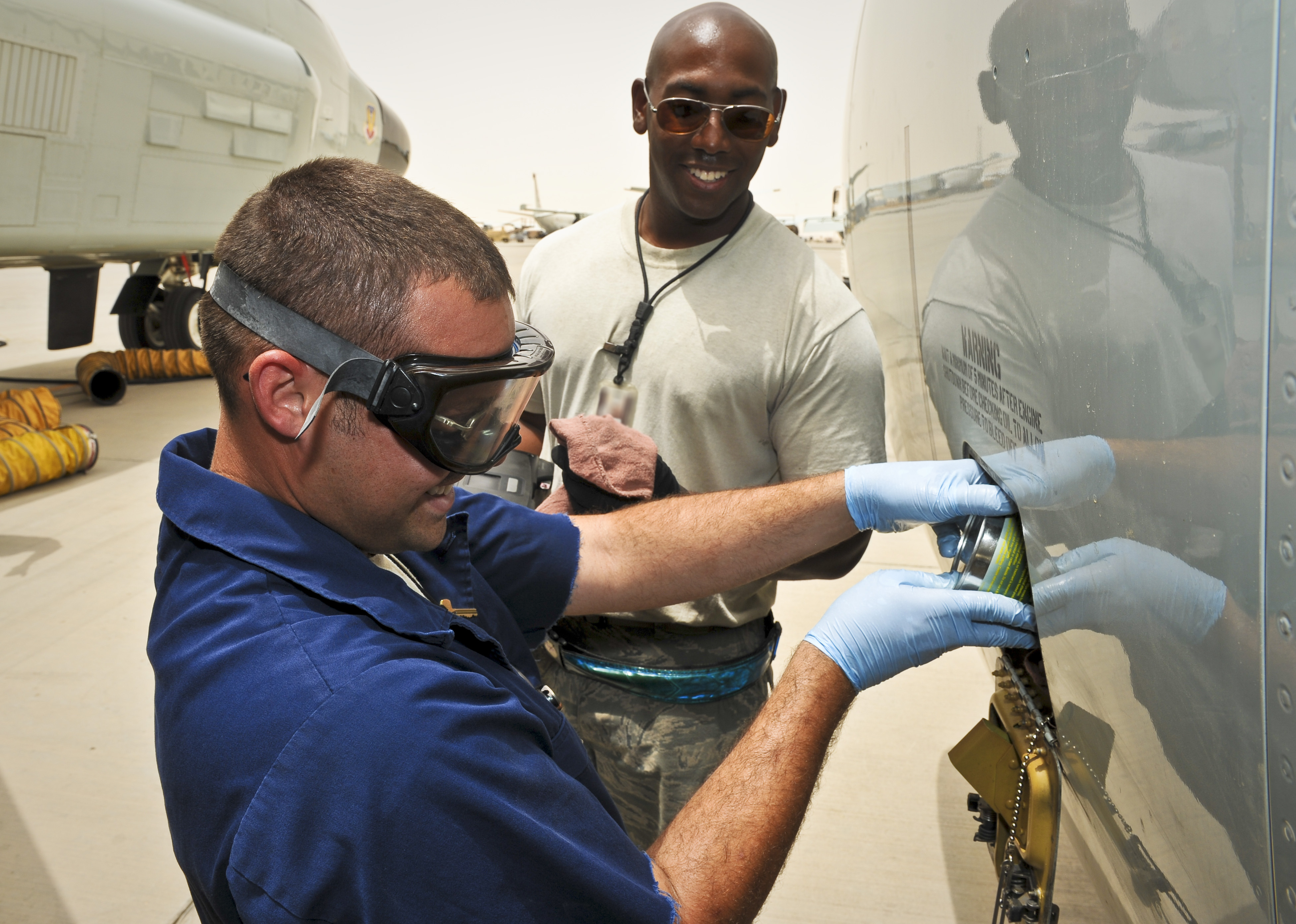 Day on the Job Rivet Joint maintainers > U.S. Air Forces Central > Article Display