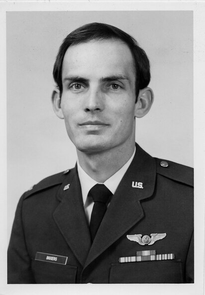 2Lt Larry Biggers