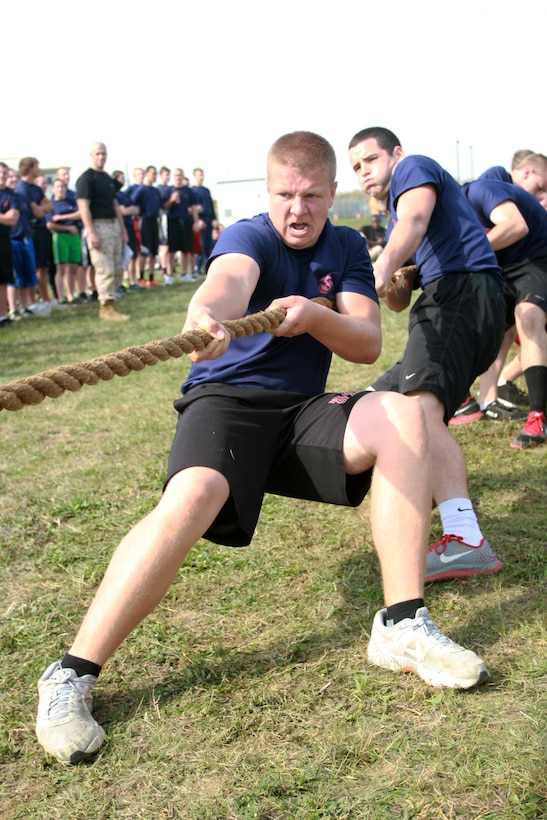 A group of poolees struggle to win a tug-of-war competition during Recruiting Station Charleston’s Statewide Pool Meet in Columbus, Ohio Oct. 13, 2012.  Pool meets are part of the overall pool program and help ensure the poolees are fully prepared prior to arriving at recruit training. (U.S. Marine Corps photo by Sgt. Tyler J. Hlavac/Released)