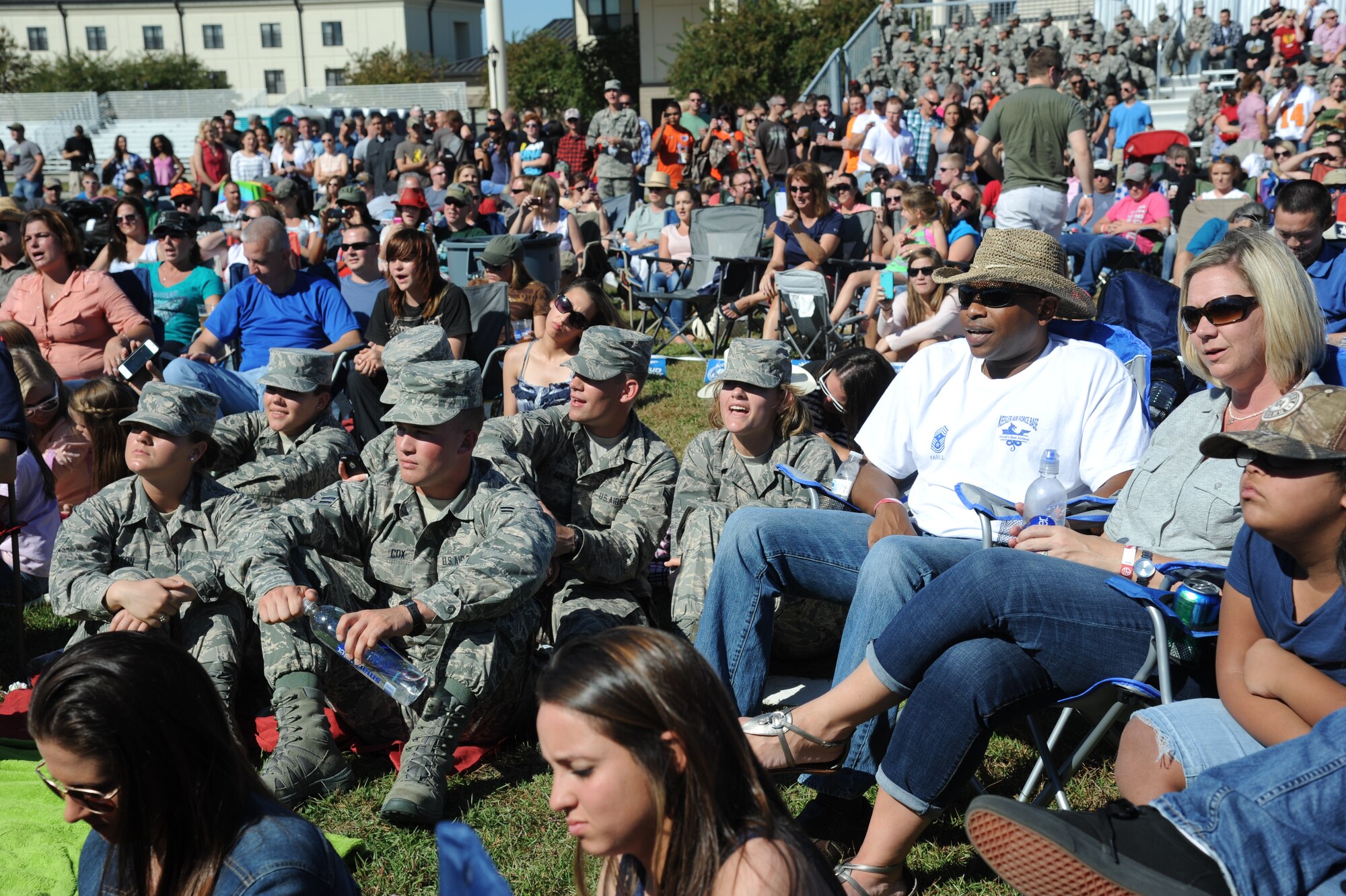 Many Airmen and Keesler personnel show up for the Rodney Atkins concert Nov. 2, 2013, at the Triangle Parade Field, Keesler Air Force Base, Miss.  Local band Autumn Rise-N also performed.  (U.S. Air Force photo by Kemberly Groue)