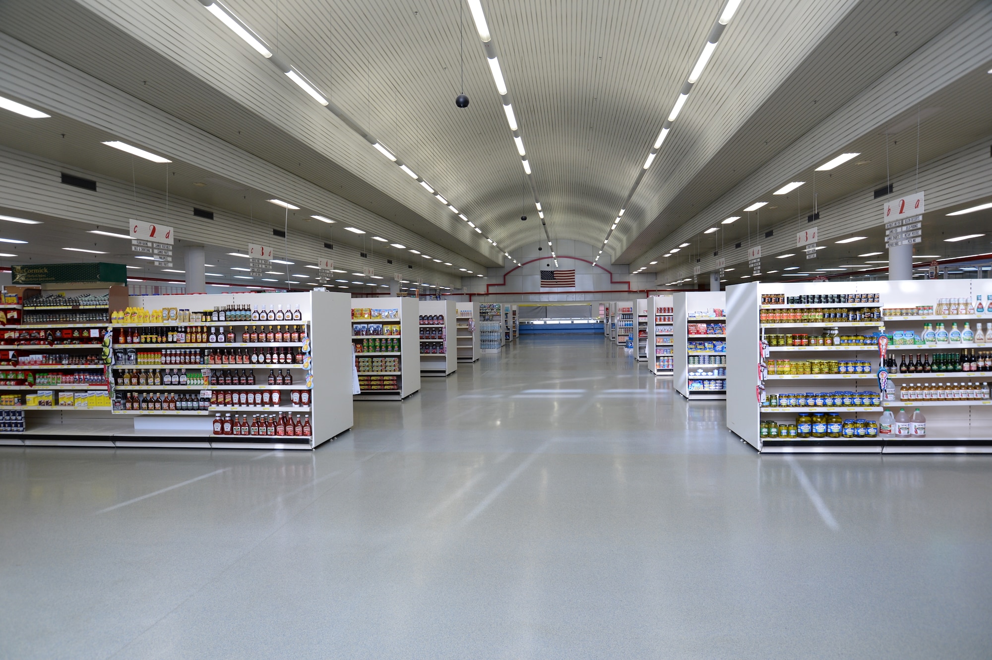 BITBURG BASE ANNEX, Germany --- The Bitburg Base Annex Commissary remains open for its final day of operations Oct. 31, 2013. The building opened in 1989 and served thousands of Airmen and their families for more than two decades. (U.S. Air Force photo by Senior Airman Joe W. McFadden / Released)