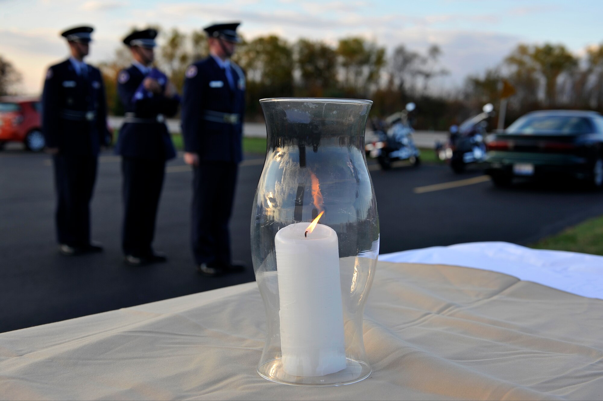 A candle burns for 24 hours to represent fallen military members. (U.S. Air Force photo/Airman 1st Class Jaeda Waffer)