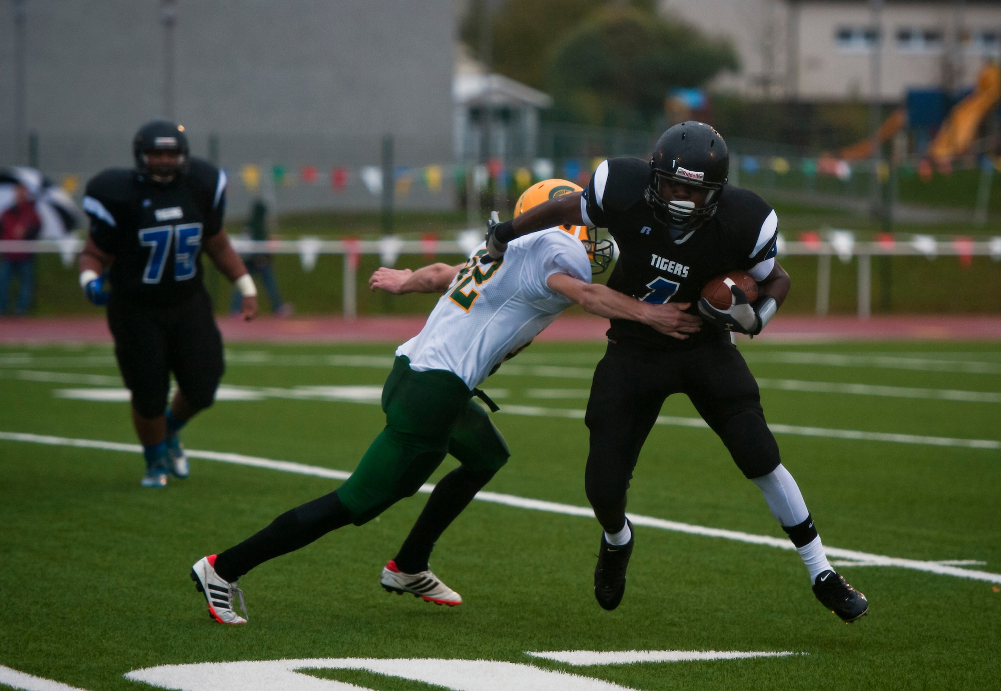 Division store 2 football