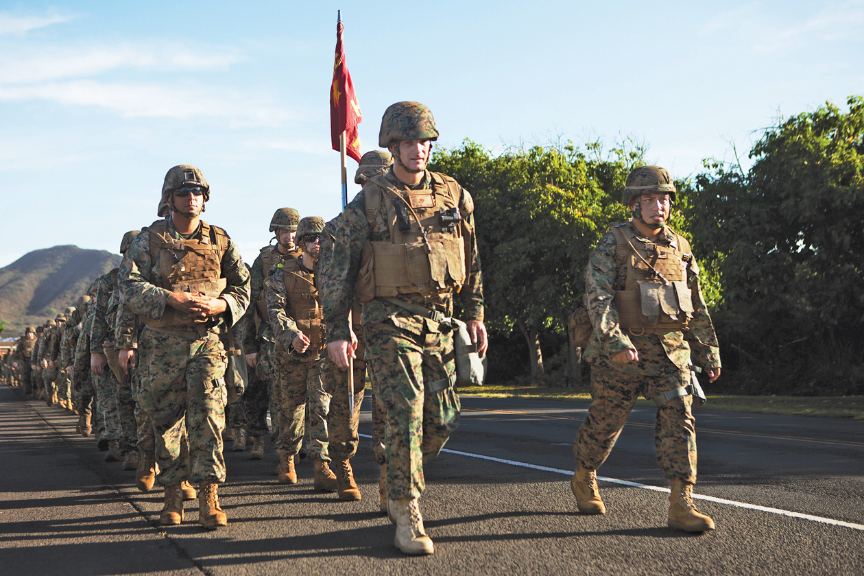 3rd Marine Regiment hikes for 238th birthday > Marine Corps Base Hawaii ...