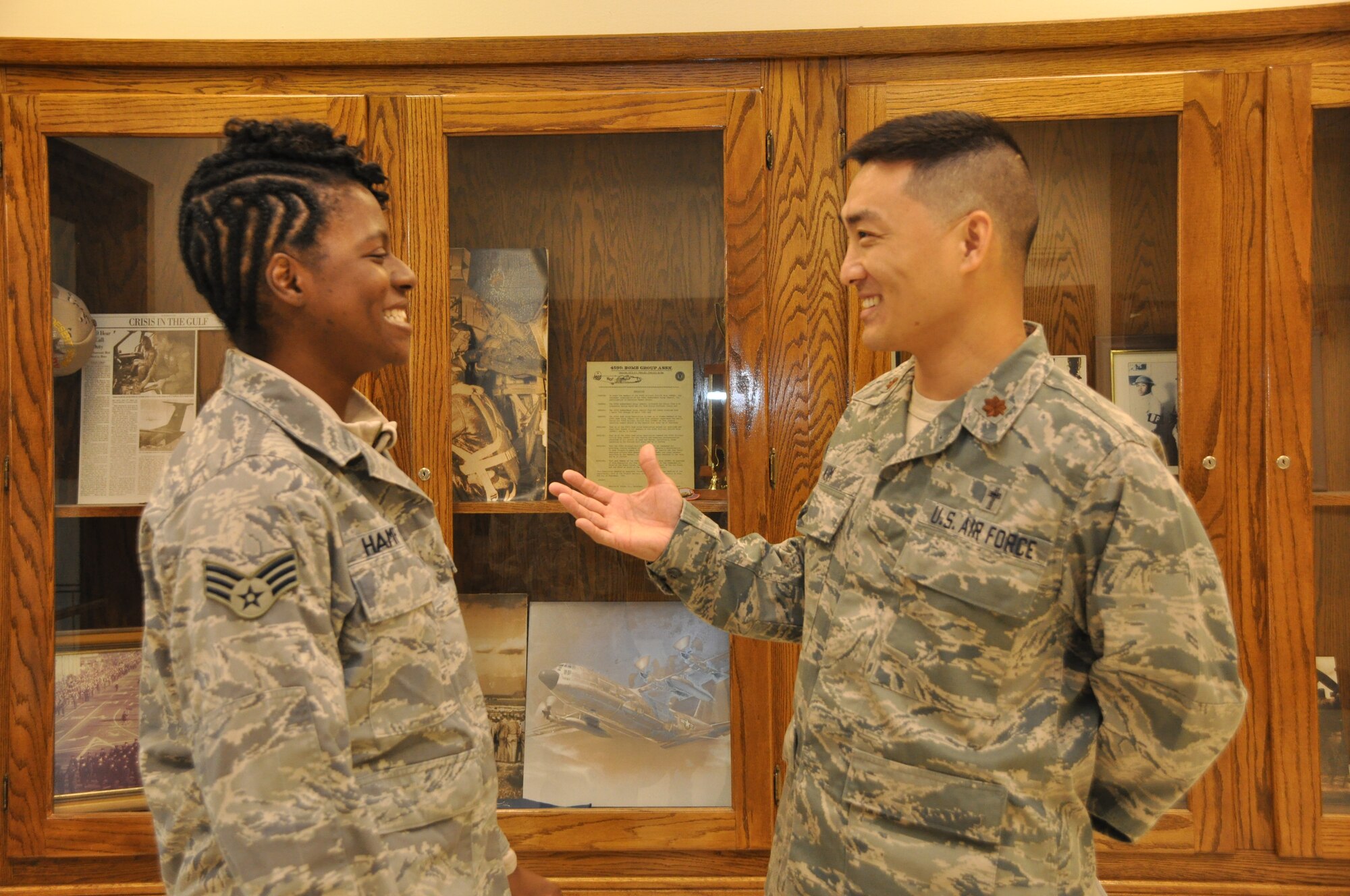 Chaplain Joshua Kim chats with Senior Airman Ayeshah Hampton, 759th Logistics Readiness Flight, November 15, 2013. Kim is the new head chaplain for the 459th Air Refueling Wing, Joint Base Andrews, Md. (U.S. Air Force photo/ Staff Sgt. Katie Spencer)