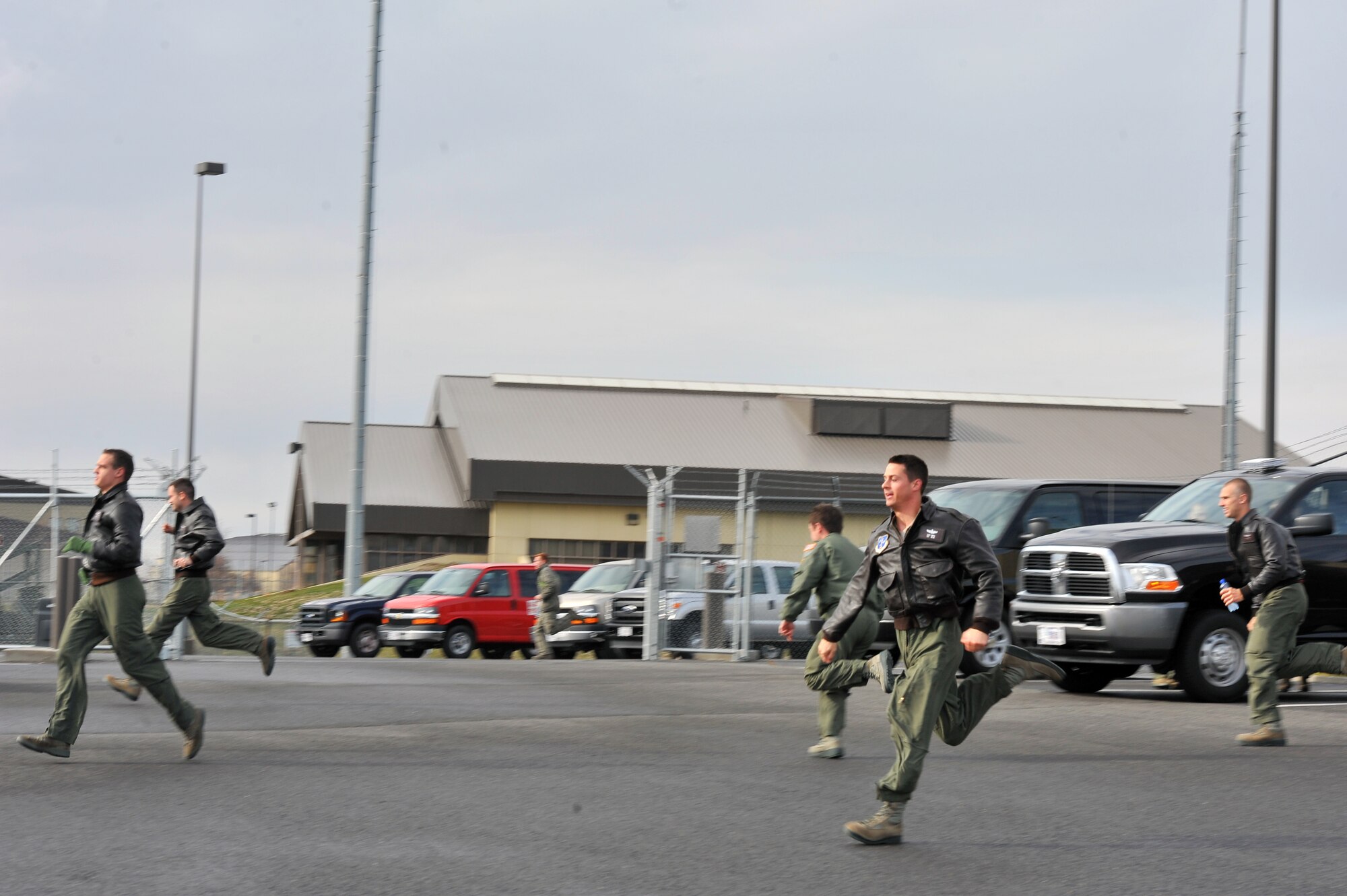 Aircrew members from Fairchild Air Force Base practice an alert response Nov. 3, 2013, at Fairchild AFB, Wash. Practicing for various emergency scenarios helps maintain mission preparedness. (U.S. Air Force photo by Staff Sgt. Veronica Montes)