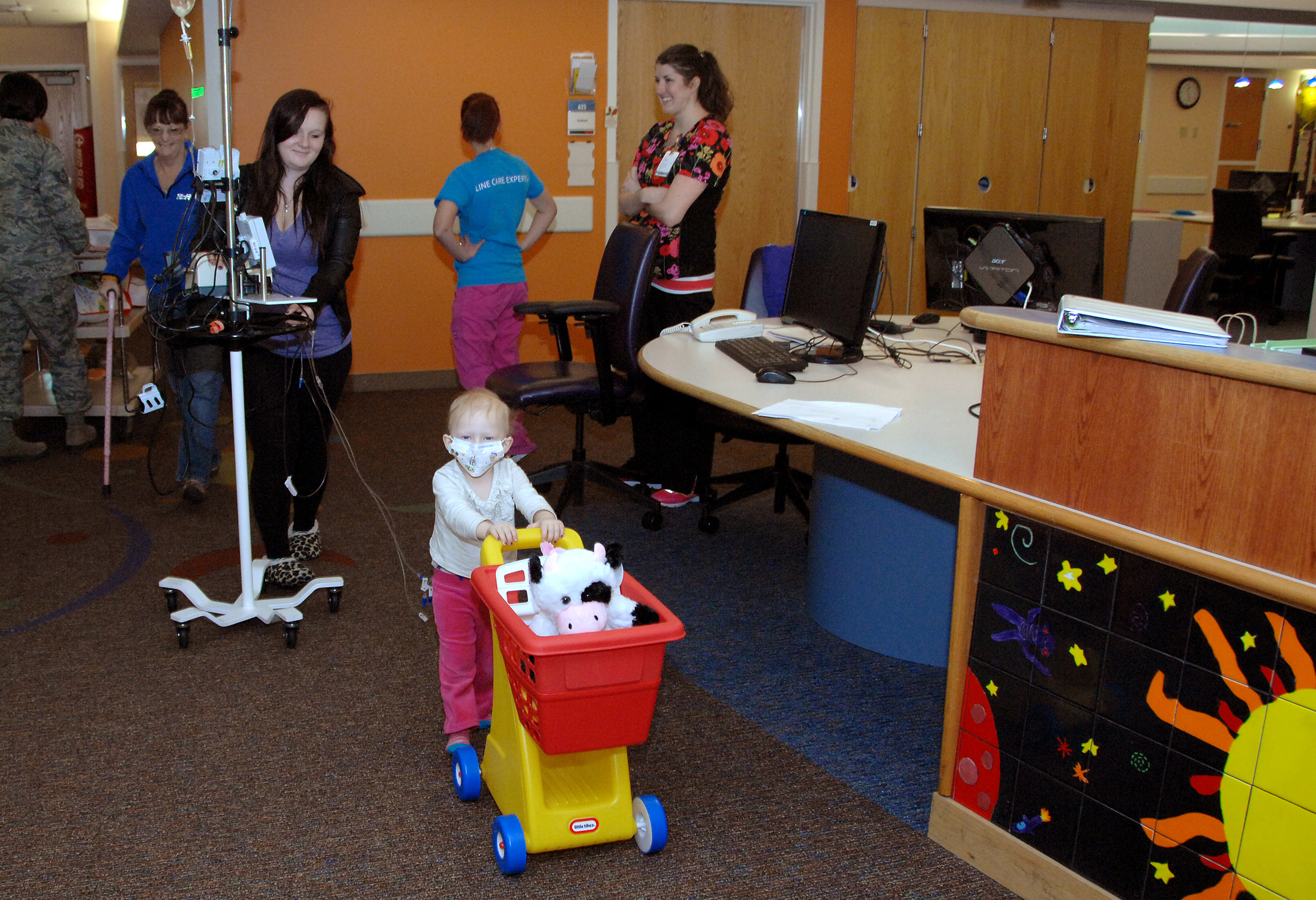 Offutt's fightin' 55th members deliver smiles to Omaha's Children's