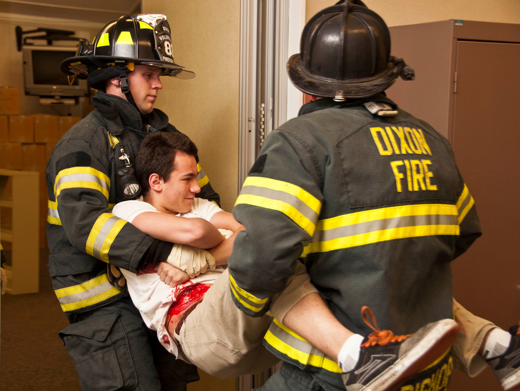 Dixon fire arrives on-scene to evacuate the injured victims Nov. 14 at the Sierra Vista Elementary School in Vacaville, Calif.  (U.S. Air Force photo/Senior Airman Madelyn Brown)